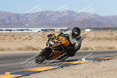 media/Dec-10-2023-SoCal Trackdays (Sun) [[0ce70f5433]]/Turn 9 Inside Set 1 (1115am)/